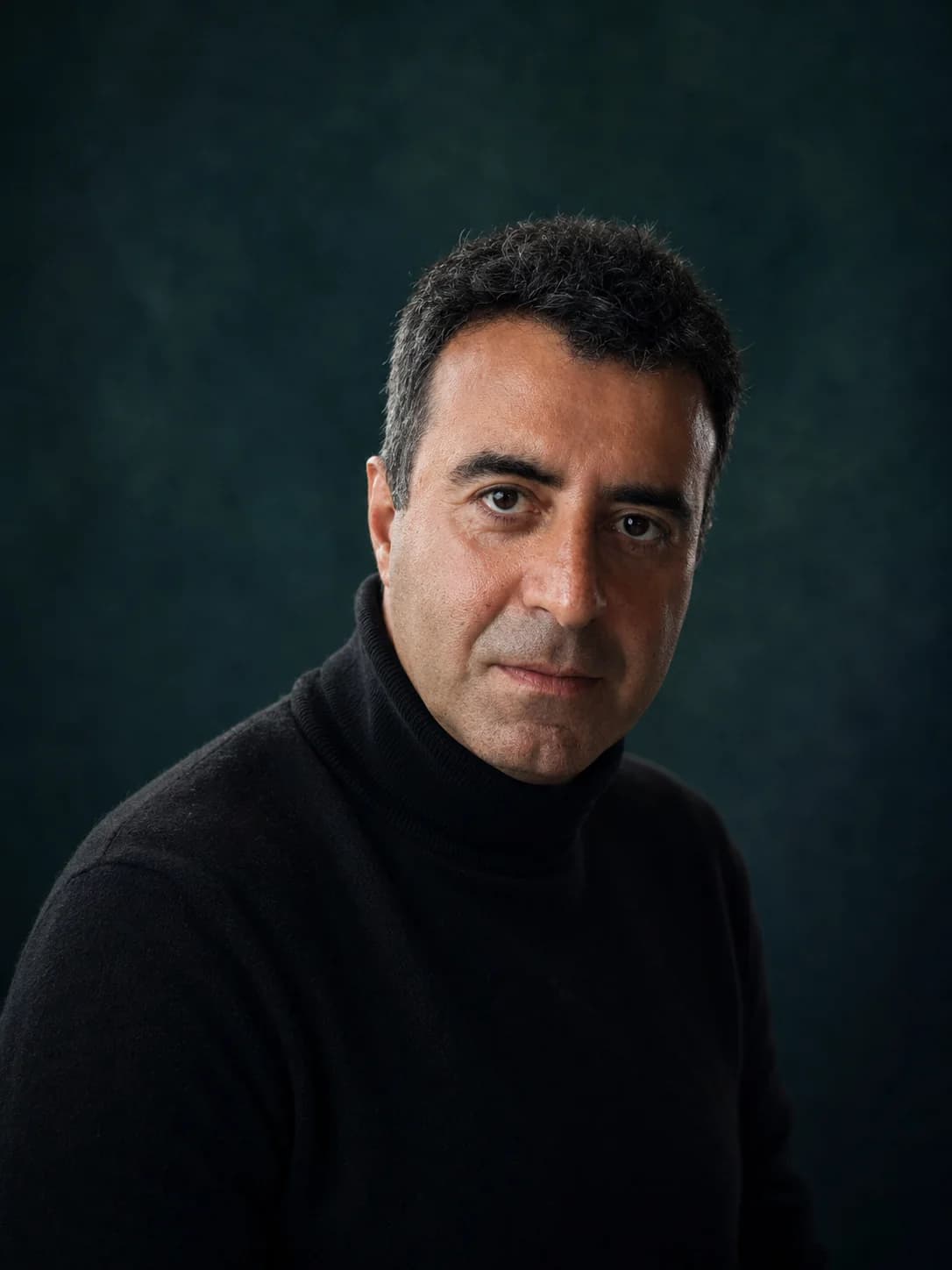 Portrait du Professeur Arsène Mekinian